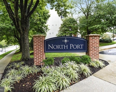 678 Newbridge Court - Photo Thumbnail 4