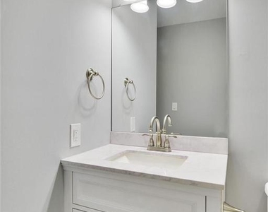 678 Newbridge Court - Photo Thumbnail 3