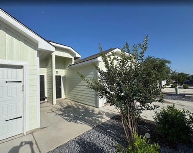 3414 Scott Cir - Photo Thumbnail 11