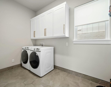 14908 Oklahoma St - Photo Thumbnail 12