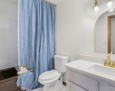 21205 National Dr - Photo Thumbnail 19