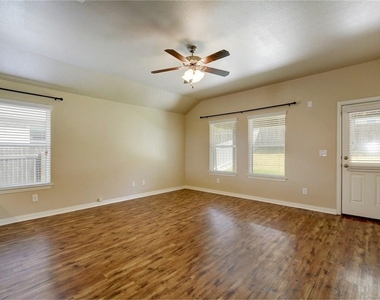 3621 Rams Horn Way - Photo Thumbnail 4