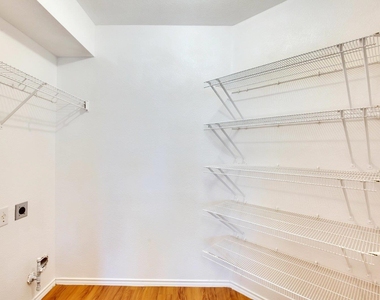 1002 Remington Dr - Photo Thumbnail 9