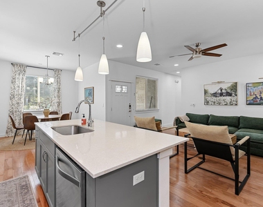 4408 Banister Ln - Photo Thumbnail 12
