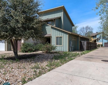 4408 Banister Ln - Photo Thumbnail 3