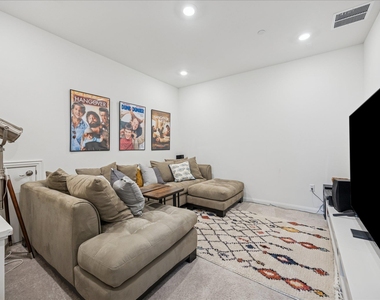 12506 Ayrshire Way - Photo Thumbnail 18