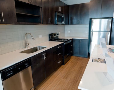 5310 Helen St - Photo Thumbnail 1