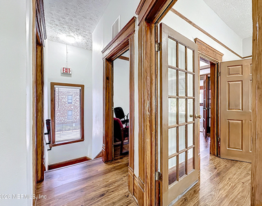 138 E Duval Street - Photo Thumbnail 4
