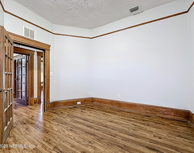 138 E Duval Street - Photo Thumbnail 19