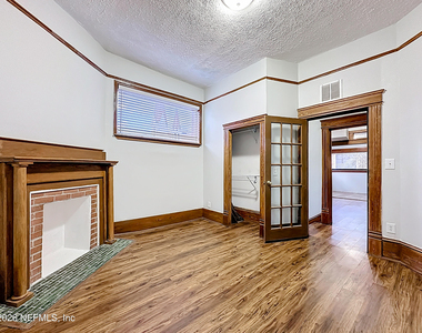 138 E Duval Street - Photo Thumbnail 17
