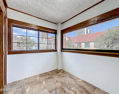 138 E Duval Street - Photo Thumbnail 10