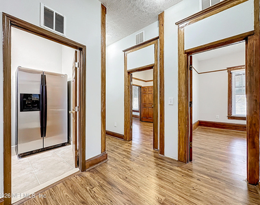 138 E Duval Street - Photo Thumbnail 25
