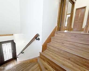 138 E Duval Street - Photo Thumbnail 3