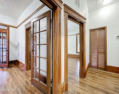 138 E Duval Street - Photo Thumbnail 12