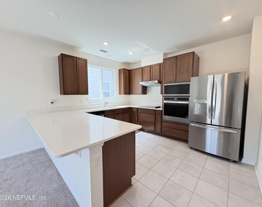 302 Rambling Brook Trail - Photo Thumbnail 7