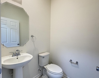 302 Rambling Brook Trail - Photo Thumbnail 6