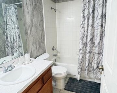 11170 Wandering Oaks Drive - Photo Thumbnail 13