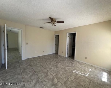 11170 Wandering Oaks Drive - Photo Thumbnail 8