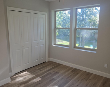 8205 Kensington Square - Photo Thumbnail 11