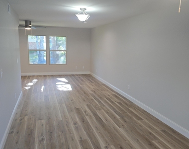 8205 Kensington Square - Photo Thumbnail 2
