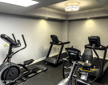 1478 Riverplace Boulevard - Photo Thumbnail 14