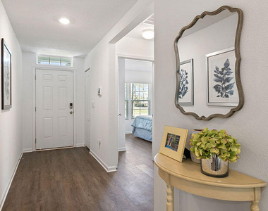 9108 Red Bird Lane - Photo Thumbnail 4