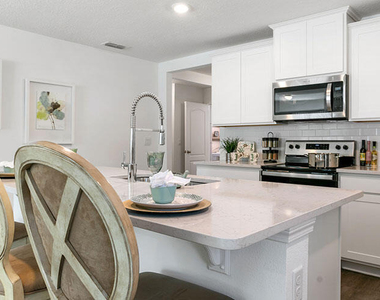 9108 Red Bird Lane - Photo Thumbnail 2