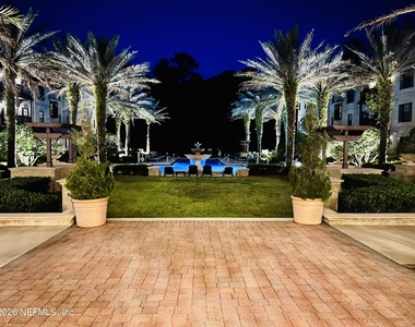 955 Registry Boulevard - Photo Thumbnail 2