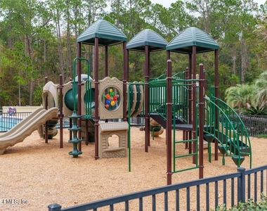 955 Registry Boulevard - Photo Thumbnail 12