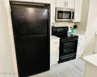 955 Registry Boulevard - Photo Thumbnail 20