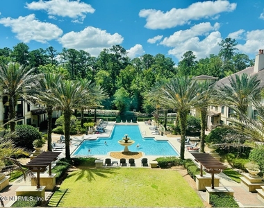 955 Registry Boulevard - Photo Thumbnail 3
