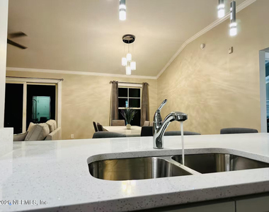 955 Registry Boulevard - Photo Thumbnail 7