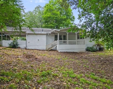 2352 Elmwood Circle Se - Photo Thumbnail 35