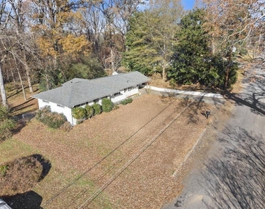 2352 Elmwood Circle Se - Photo Thumbnail 40