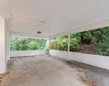 2352 Elmwood Circle Se - Photo Thumbnail 31