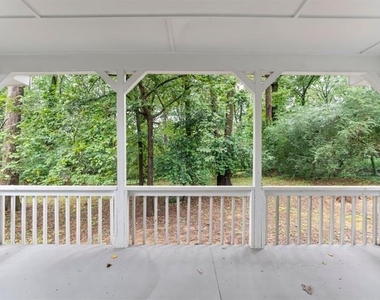 2352 Elmwood Circle Se - Photo Thumbnail 30