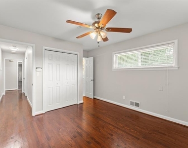 2352 Elmwood Circle Se - Photo Thumbnail 24