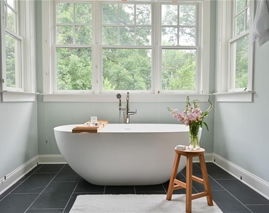 801 Adair Avenue Ne - Photo Thumbnail 35