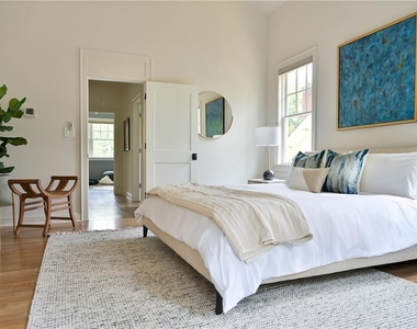 801 Adair Avenue Ne - Photo Thumbnail 31