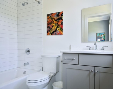 801 Adair Avenue Ne - Photo Thumbnail 25