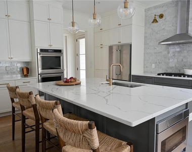 801 Adair Avenue Ne - Photo Thumbnail 17