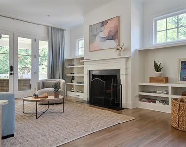 801 Adair Avenue Ne - Photo Thumbnail 8