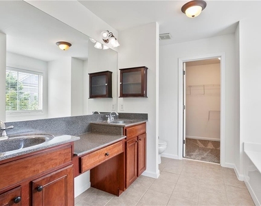 4398 Village Field Place - Photo Thumbnail 12