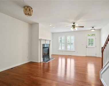 4398 Village Field Place - Photo Thumbnail 5