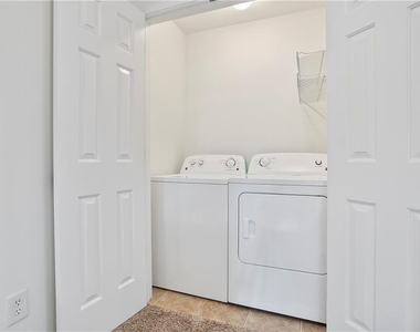 4398 Village Field Place - Photo Thumbnail 16
