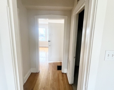 5042 W 21st Place - Photo Thumbnail 4