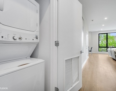 6242 S Greenwood Avenue - Photo Thumbnail 17
