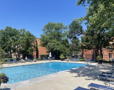 4400 W Lake Avenue - Photo Thumbnail 8