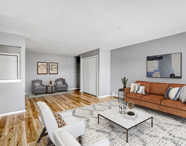 147 W Elk Trail - Photo Thumbnail 2