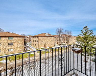 147 W Elk Trail - Photo Thumbnail 8